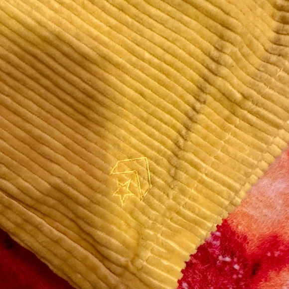 Women’s Converse x Mademe 2018 Limited Release Yellow Shorts Size 0 - Picture 2 of 6